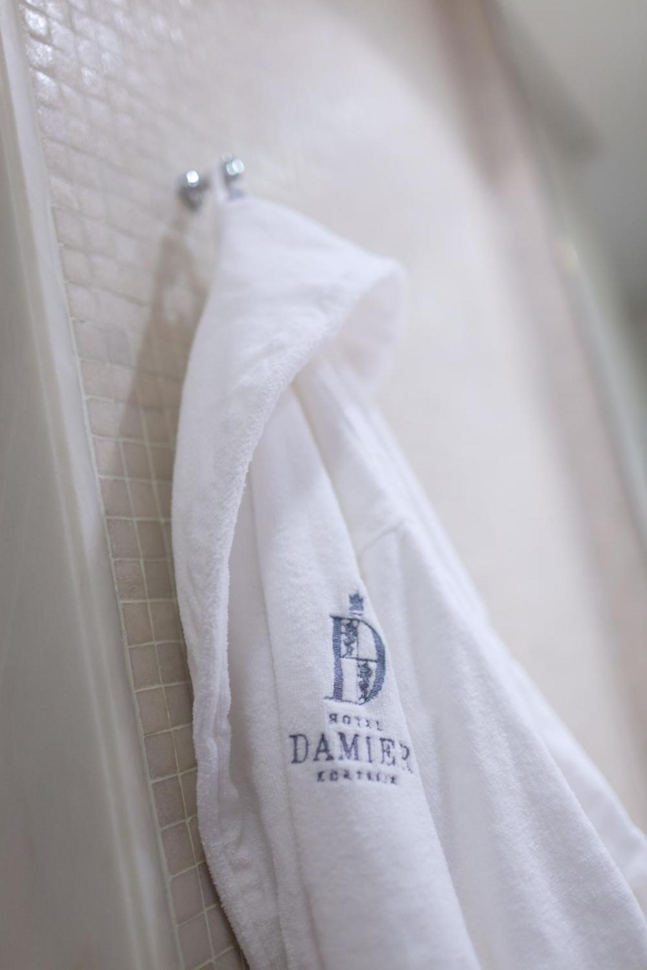 Damier 4*